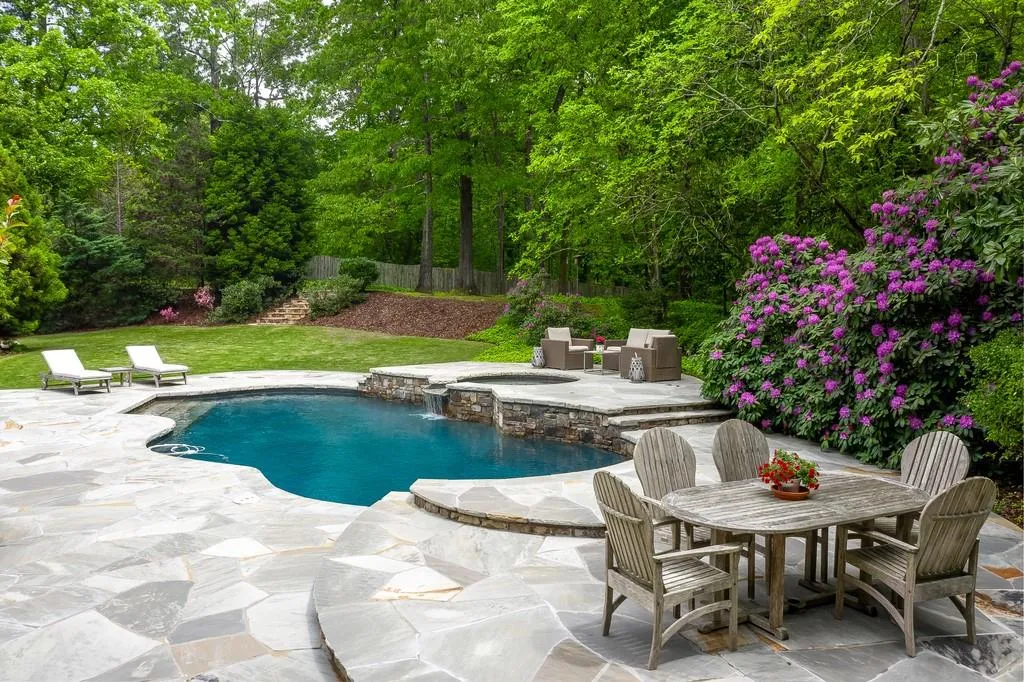 125 Old Stratton Chase Nw, Atlanta, Georgia 30328, 5 Bedrooms Bedrooms, ,5 BathroomsBathrooms,Residential,Sold,125 Old Stratton Chase Nw,6691629