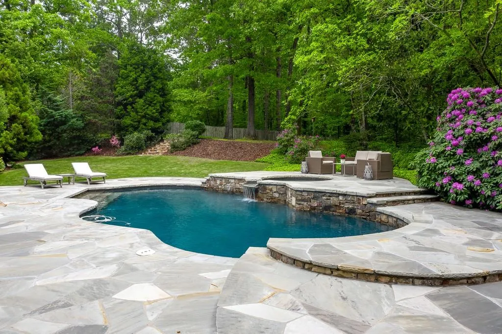 125 Old Stratton Chase Nw, Atlanta, Georgia 30328, 5 Bedrooms Bedrooms, ,5 BathroomsBathrooms,Residential,Sold,125 Old Stratton Chase Nw,6691629