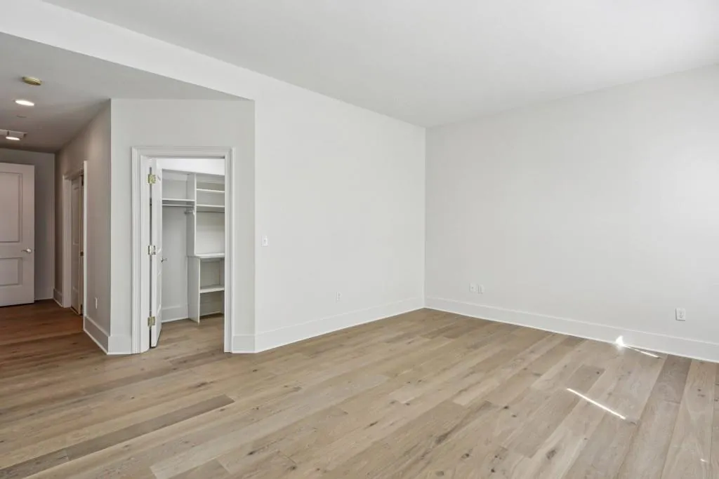2500 Peachtree Road Nw Unit 405s, Atlanta, Georgia 30305, 2 Bedrooms Bedrooms, ,2 BathroomsBathrooms,Residential,For Sale,2500 Peachtree Road Nw Unit 405s,7644932