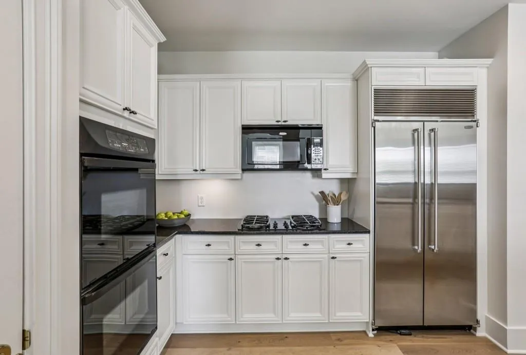 2500 Peachtree Road Nw Unit 405s, Atlanta, Georgia 30305, 2 Bedrooms Bedrooms, ,2 BathroomsBathrooms,Residential,For Sale,2500 Peachtree Road Nw Unit 405s,7644932