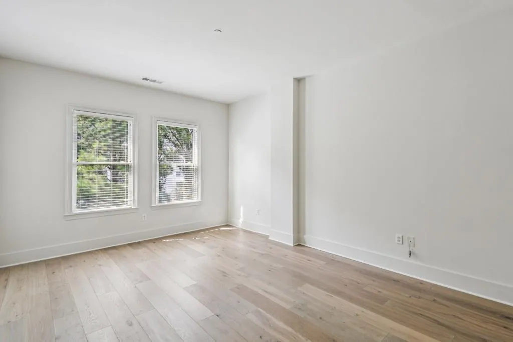 2500 Peachtree Road Nw Unit 405s, Atlanta, Georgia 30305, 2 Bedrooms Bedrooms, ,2 BathroomsBathrooms,Residential,For Sale,2500 Peachtree Road Nw Unit 405s,7644932