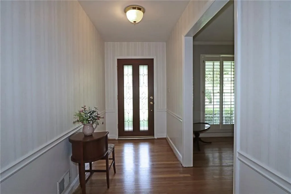 5845 Brookgreen Road, Sandy Springs, Georgia 30328, 4 Bedrooms Bedrooms, ,3 BathroomsBathrooms,Residential,Sold,5845 Brookgreen Road,6689875