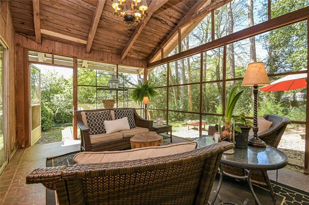 146 Osner Drive, Atlanta, Georgia 30342, 3 Bedrooms Bedrooms, ,2 BathroomsBathrooms,Residential,Sold,146 Osner Drive,6861609 146 Osner Drive, Atlanta, Georgia 30342, 3 Bedrooms Bedrooms, ,2 BathroomsBathrooms,Residential,Sold,146 Osner Drive,6861609