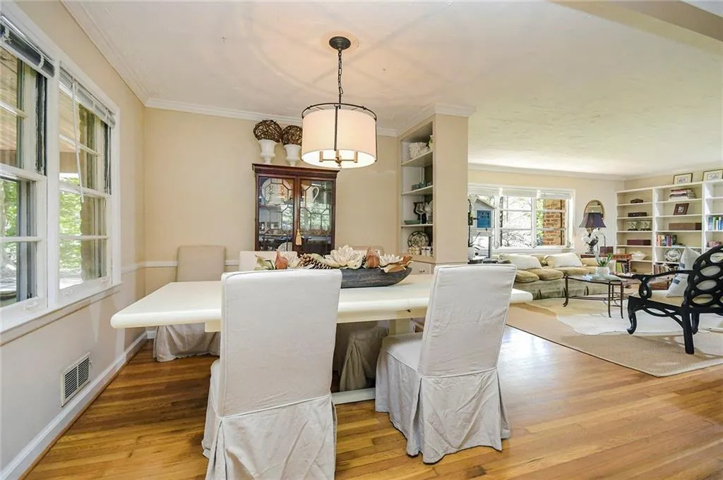 146 Osner Drive, Atlanta, Georgia 30342, 3 Bedrooms Bedrooms, ,2 BathroomsBathrooms,Residential,Sold,146 Osner Drive,6861609 146 Osner Drive, Atlanta, Georgia 30342, 3 Bedrooms Bedrooms, ,2 BathroomsBathrooms,Residential,Sold,146 Osner Drive,6861609