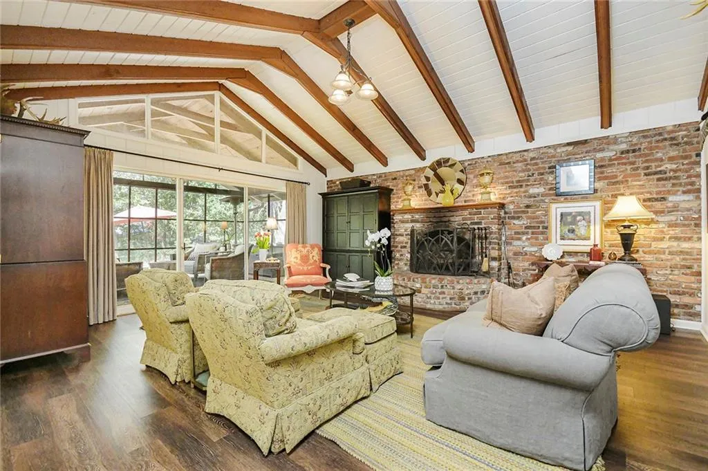 146 Osner Drive, Atlanta, Georgia 30342, 3 Bedrooms Bedrooms, ,2 BathroomsBathrooms,Residential,Sold,146 Osner Drive,6861609 146 Osner Drive, Atlanta, Georgia 30342, 3 Bedrooms Bedrooms, ,2 BathroomsBathrooms,Residential,Sold,146 Osner Drive,6861609