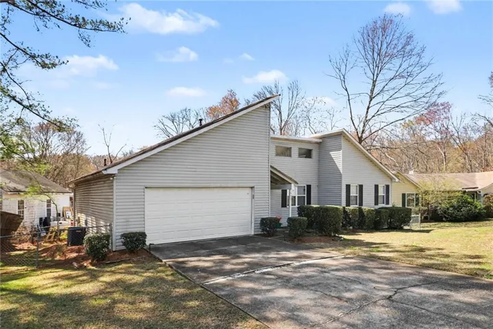 632 Woodknoll Court, Jonesboro, Georgia 30238