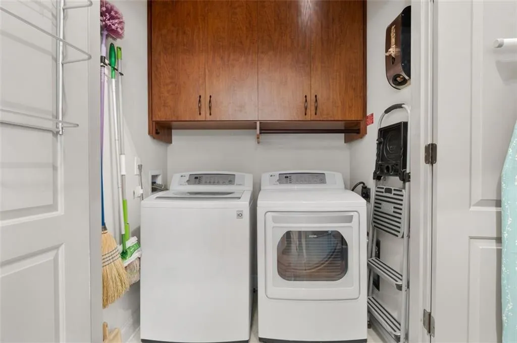 3621 Vinings Slope Se Unit 2516, Atlanta, Georgia 30339, 1 Bedroom Bedrooms, 0 ,1 BathroomBathrooms,Residential,For Sale,3621 Vinings Slope Se Unit 2516,7749232