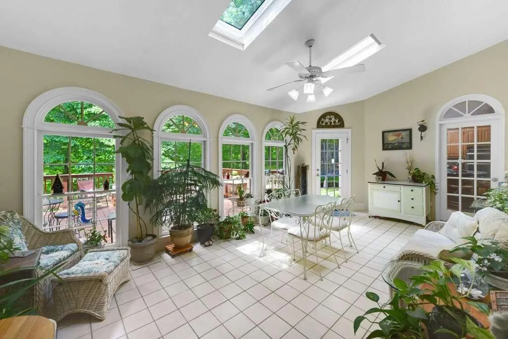 2935 Coles Way, Sandy Springs, Georgia 30350, 5 Bedrooms Bedrooms, ,4 BathroomsBathrooms,Residential,Sold,2935 Coles Way,7122168