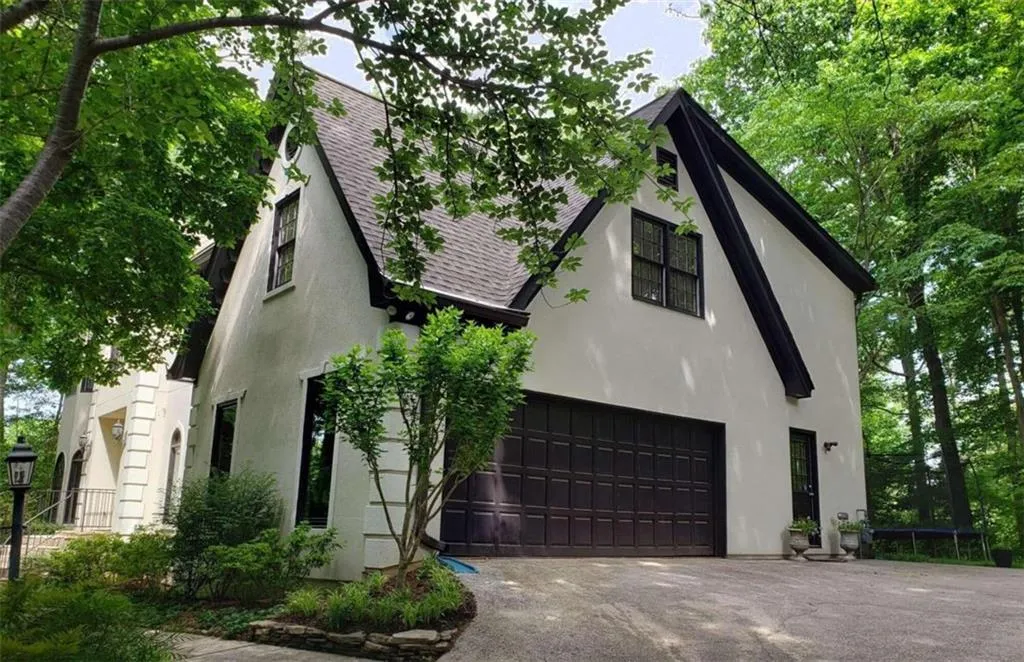 2935 Coles Way, Sandy Springs, Georgia 30350, 5 Bedrooms Bedrooms, ,4 BathroomsBathrooms,Residential,Sold,2935 Coles Way,7122168