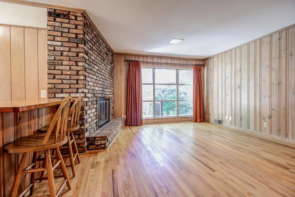 5555 Sherrell Drive Ne, Sandy Springs, Georgia 30342, 2 Bedrooms Bedrooms, ,2 BathroomsBathrooms,Residential,Sold,5555 Sherrell Drive Ne,5608136