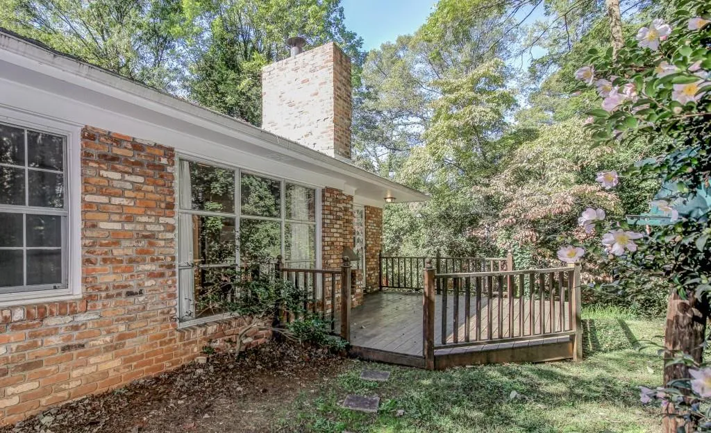 5555 Sherrell Drive Ne, Sandy Springs, Georgia 30342, 2 Bedrooms Bedrooms, ,2 BathroomsBathrooms,Residential,Sold,5555 Sherrell Drive Ne,5608136