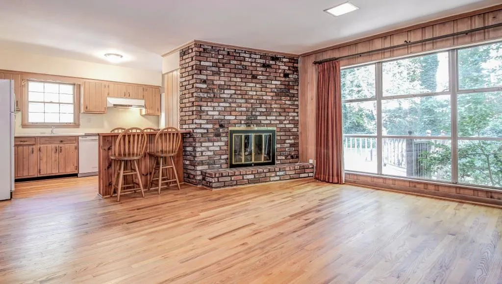 5555 Sherrell Drive Ne, Sandy Springs, Georgia 30342, 2 Bedrooms Bedrooms, ,2 BathroomsBathrooms,Residential,Sold,5555 Sherrell Drive Ne,5608136