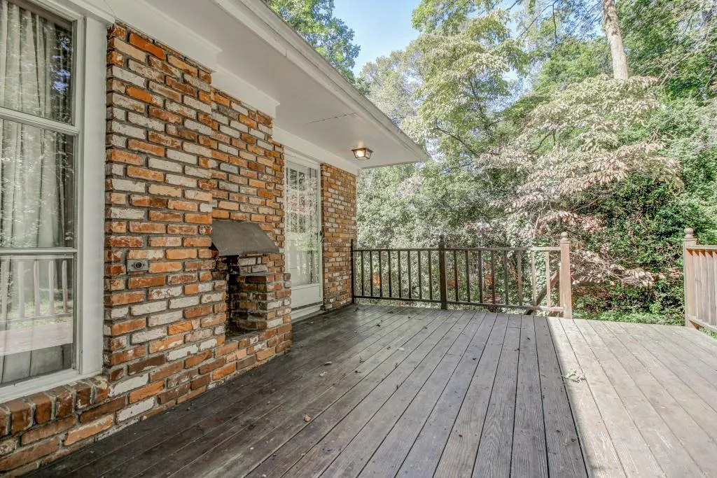5555 Sherrell Drive Ne, Sandy Springs, Georgia 30342, 2 Bedrooms Bedrooms, ,2 BathroomsBathrooms,Residential,Sold,5555 Sherrell Drive Ne,5608136