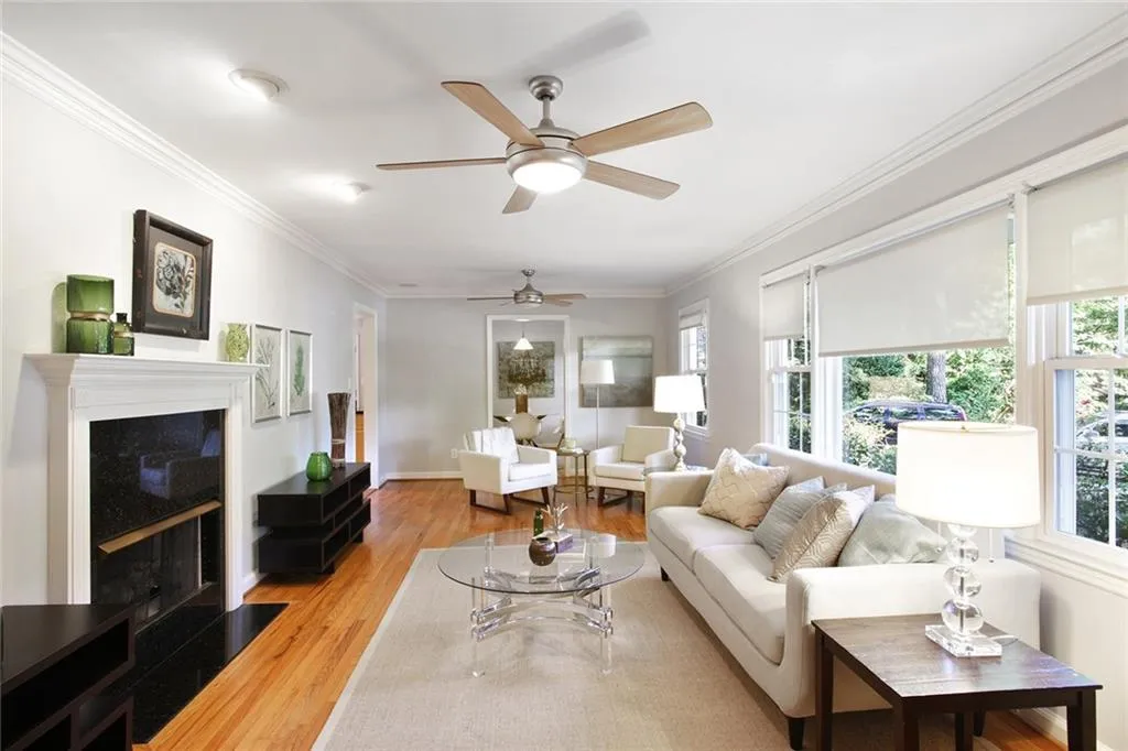 1782 Warren Court Nw, Atlanta, Georgia 30318, 3 Bedrooms Bedrooms, ,2 BathroomsBathrooms,Residential,Sold,1782 Warren Court Nw,5751896