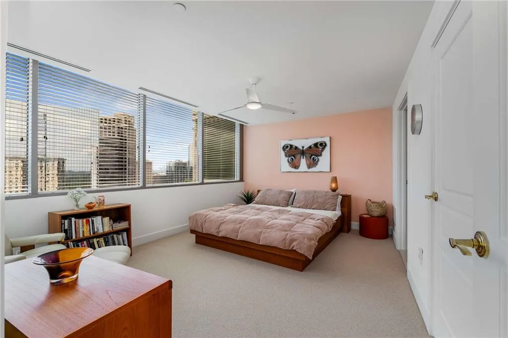 700 Park Regency Place Ne Unit 2201, Atlanta, Georgia 30326, 3 Bedrooms Bedrooms, ,2 BathroomsBathrooms,Residential,For Sale,700 Park Regency Place Ne Unit 2201,7612692