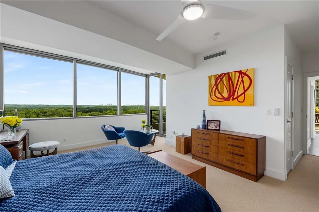 700 Park Regency Place Ne Unit 2201, Atlanta, Georgia 30326, 3 Bedrooms Bedrooms, ,2 BathroomsBathrooms,Residential,For Sale,700 Park Regency Place Ne Unit 2201,7612692