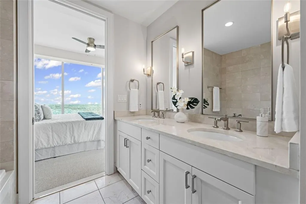 3630 Peachtree Road Ne Unit 2408, Atlanta, Georgia 30326, 1 Bedroom Bedrooms, ,1 BathroomBathrooms,Residential,For Sale,3630 Peachtree Road Ne Unit 2408,7592367