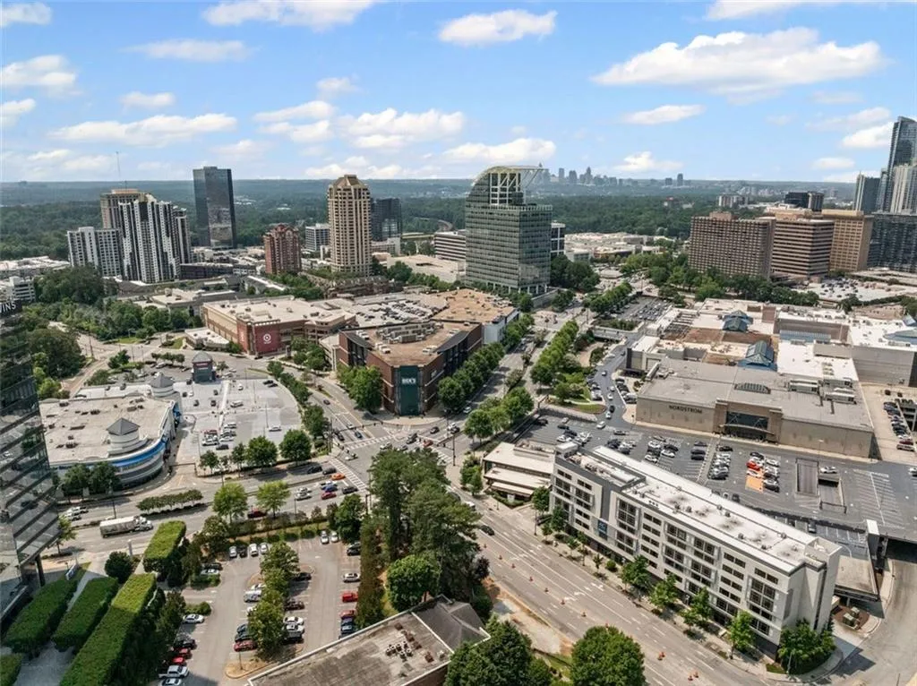 3630 Peachtree Road Ne Unit 2408, Atlanta, Georgia 30326, 1 Bedroom Bedrooms, ,1 BathroomBathrooms,Residential,For Sale,3630 Peachtree Road Ne Unit 2408,7592367