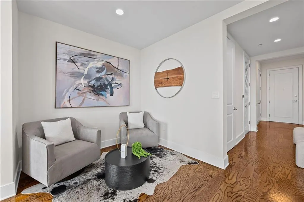 3630 Peachtree Road Ne Unit 2408, Atlanta, Georgia 30326, 1 Bedroom Bedrooms, ,1 BathroomBathrooms,Residential,For Sale,3630 Peachtree Road Ne Unit 2408,7592367
