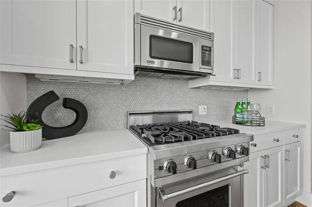 3630 Peachtree Road Ne Unit 2408, Atlanta, Georgia 30326, 1 Bedroom Bedrooms, ,1 BathroomBathrooms,Residential,For Sale,3630 Peachtree Road Ne Unit 2408,7592367
