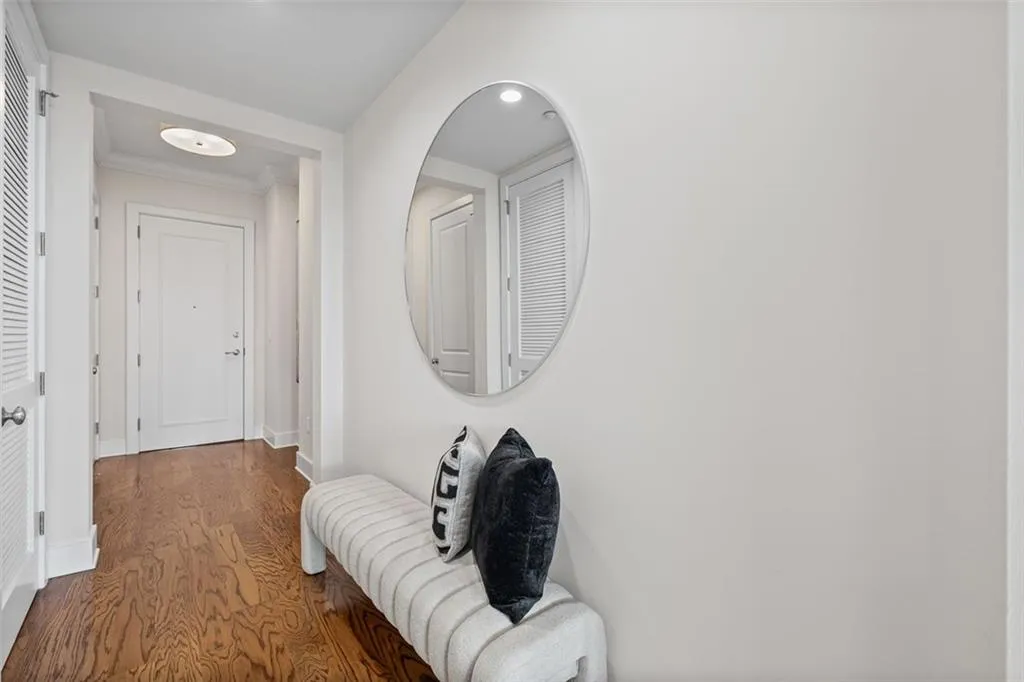 3630 Peachtree Road Ne Unit 2408, Atlanta, Georgia 30326, 1 Bedroom Bedrooms, ,1 BathroomBathrooms,Residential,For Sale,3630 Peachtree Road Ne Unit 2408,7592367