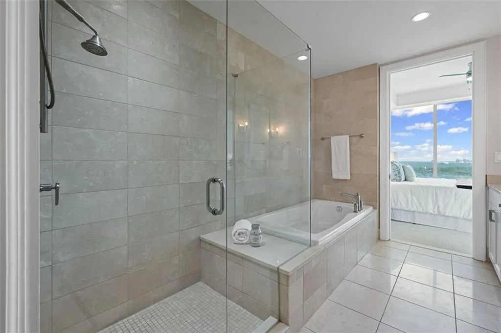3630 Peachtree Road Ne Unit 2408, Atlanta, Georgia 30326, 1 Bedroom Bedrooms, ,1 BathroomBathrooms,Residential,For Sale,3630 Peachtree Road Ne Unit 2408,7592367