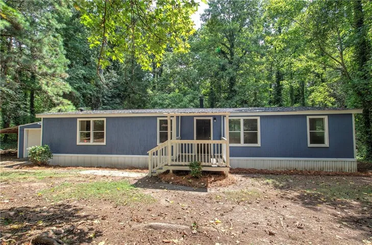 5160 E Holiday Court Se, Acworth, Georgia 30102