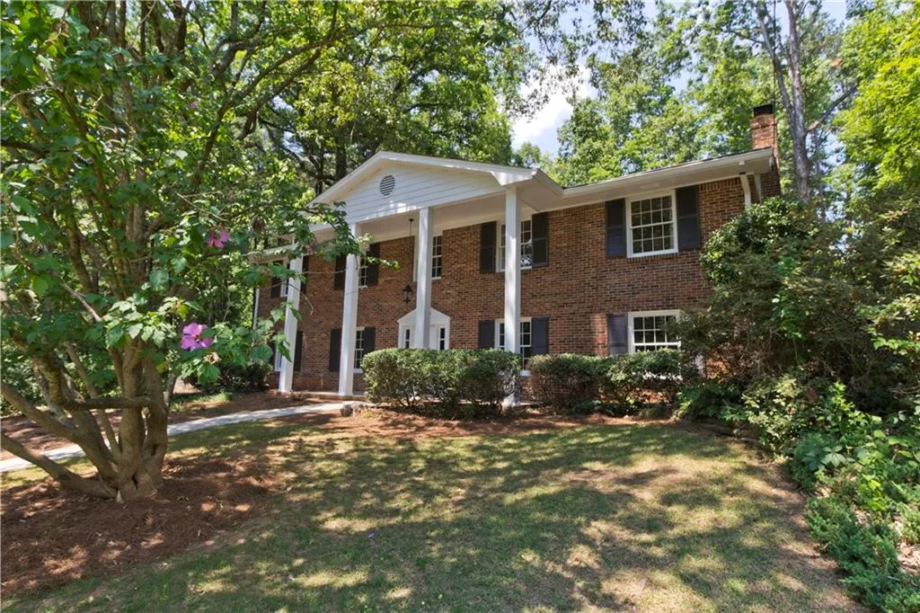 330 Elden Drive, Atlanta, Georgia 30342, 4 Bedrooms Bedrooms, ,3 BathroomsBathrooms,Residential,Sold,330 Elden Drive,5707270