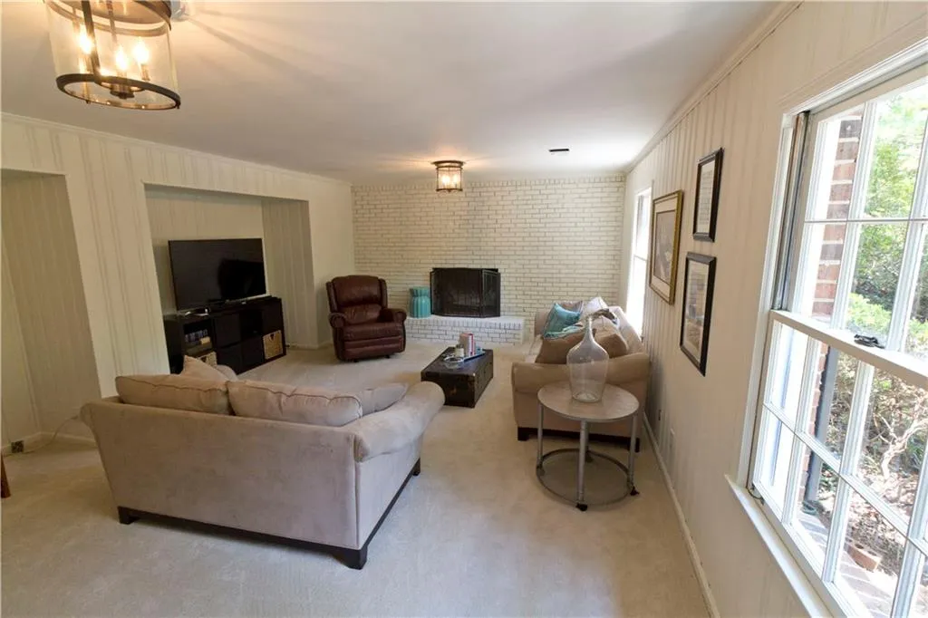 330 Elden Drive, Atlanta, Georgia 30342, 4 Bedrooms Bedrooms, ,3 BathroomsBathrooms,Residential,Sold,330 Elden Drive,5707270