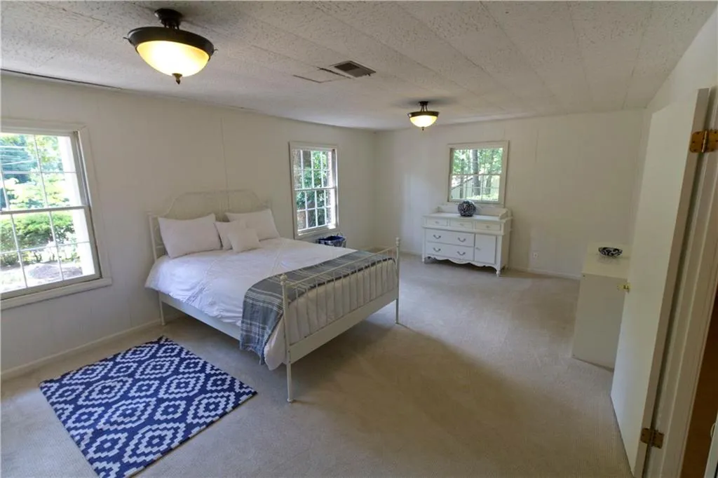 330 Elden Drive, Atlanta, Georgia 30342, 4 Bedrooms Bedrooms, ,3 BathroomsBathrooms,Residential,Sold,330 Elden Drive,5707270