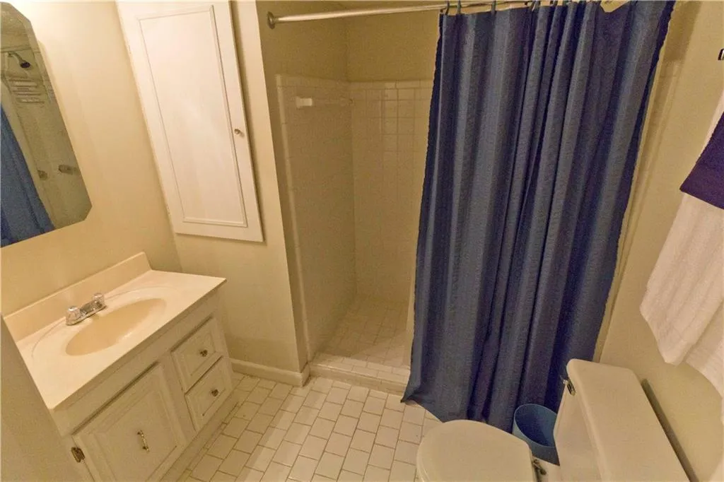 330 Elden Drive, Atlanta, Georgia 30342, 4 Bedrooms Bedrooms, ,3 BathroomsBathrooms,Residential,Sold,330 Elden Drive,5707270