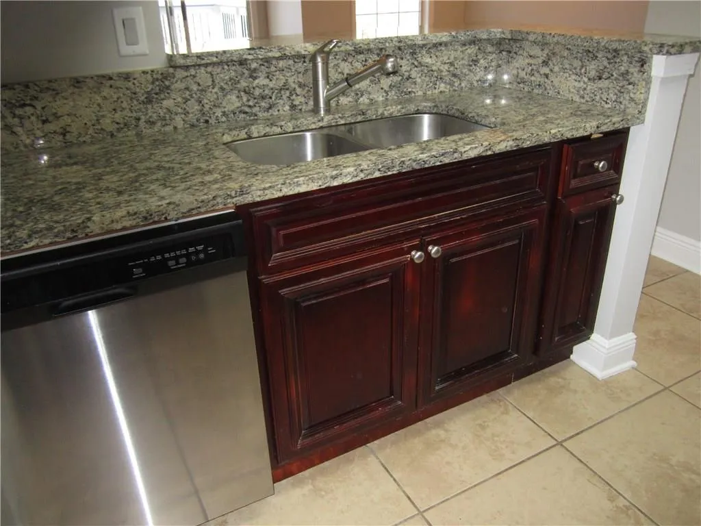 1304 Santa Fe Parkway, Sandy Springs, Georgia 30350, 1 Bedroom Bedrooms, ,1 BathroomBathrooms,Residential,Sold,1304 Santa Fe Parkway,5829391