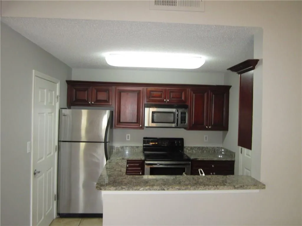 1304 Santa Fe Parkway, Sandy Springs, Georgia 30350, 1 Bedroom Bedrooms, ,1 BathroomBathrooms,Residential,Sold,1304 Santa Fe Parkway,5829391