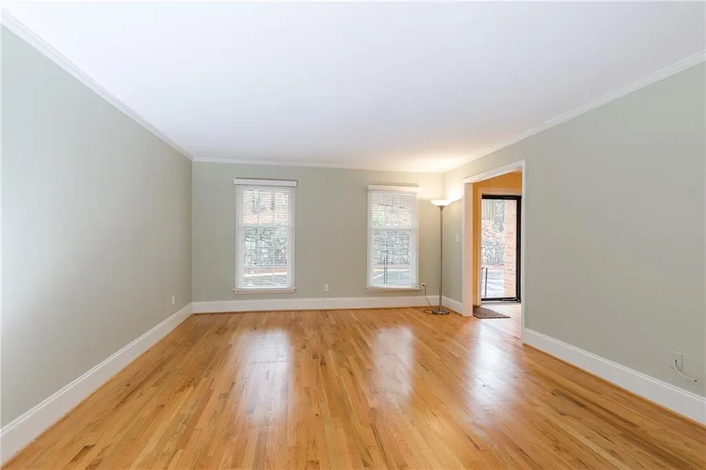 6520 Roswell Road Unit 80, Sandy Springs, Georgia 30328, 3 Bedrooms Bedrooms, ,2 BathroomsBathrooms,Residential,Sold,6520 Roswell Road Unit 80,6115631
