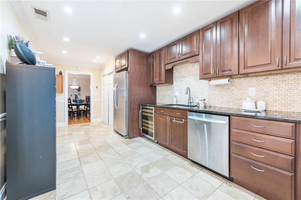 346 Carpenter Drive Unit 19, Atlanta, Georgia 30328, 2 Bedrooms Bedrooms, ,2 BathroomsBathrooms,Residential,Sold,346 Carpenter Drive Unit 19,5828918