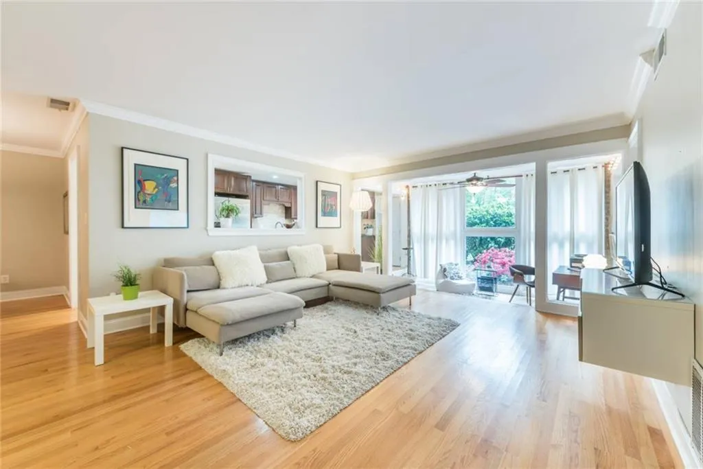 346 Carpenter Drive Unit 19, Atlanta, Georgia 30328, 2 Bedrooms Bedrooms, ,2 BathroomsBathrooms,Residential,Sold,346 Carpenter Drive Unit 19,5828918