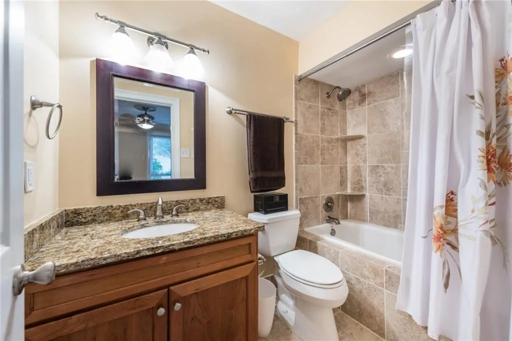 346 Carpenter Drive Unit 19, Atlanta, Georgia 30328, 2 Bedrooms Bedrooms, ,2 BathroomsBathrooms,Residential,Sold,346 Carpenter Drive Unit 19,5828918