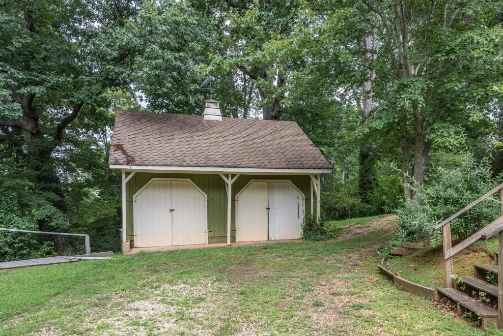 9725 Roberts Drive, Sandy Springs, Georgia 30350, 3 Bedrooms Bedrooms, ,3 BathroomsBathrooms,Residential,Sold,9725 Roberts Drive,6031964
