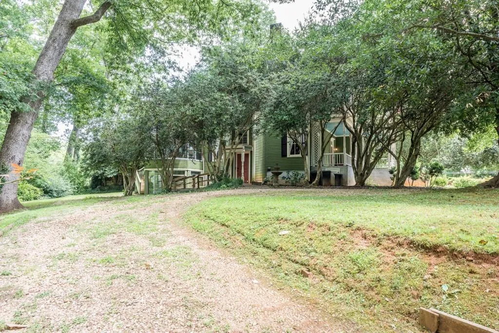 9725 Roberts Drive, Sandy Springs, Georgia 30350, 3 Bedrooms Bedrooms, ,3 BathroomsBathrooms,Residential,Sold,9725 Roberts Drive,6031964