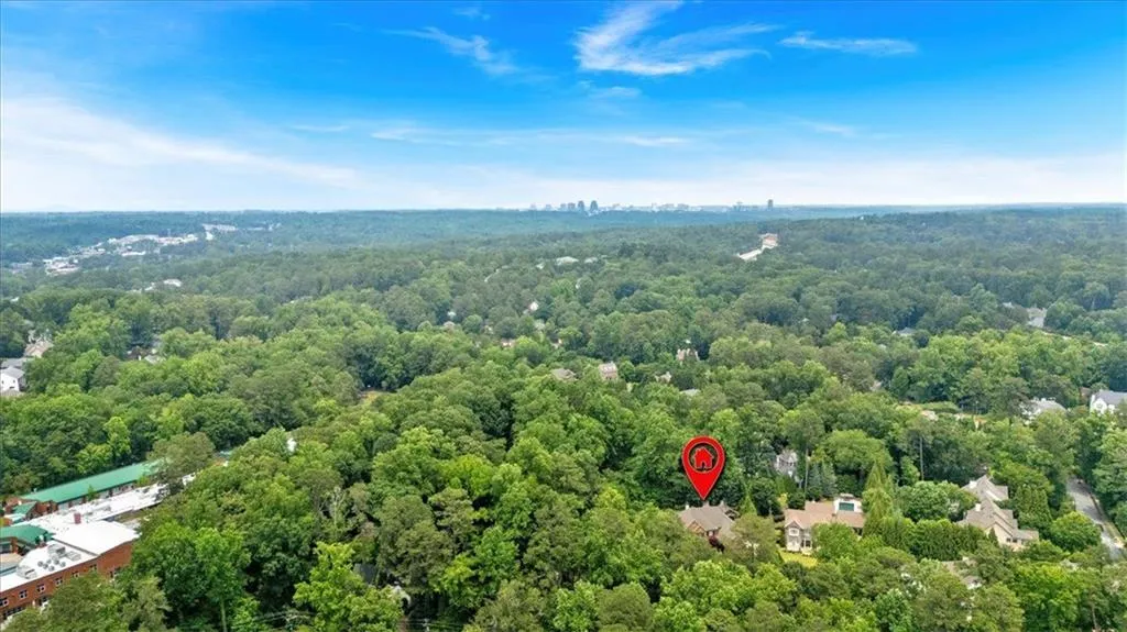 400 Old Ivy Road Ne, Atlanta, Georgia 30342, 6 Bedrooms Bedrooms, ,5 BathroomsBathrooms,Residential,For Sale,400 Old Ivy Road Ne,7687992