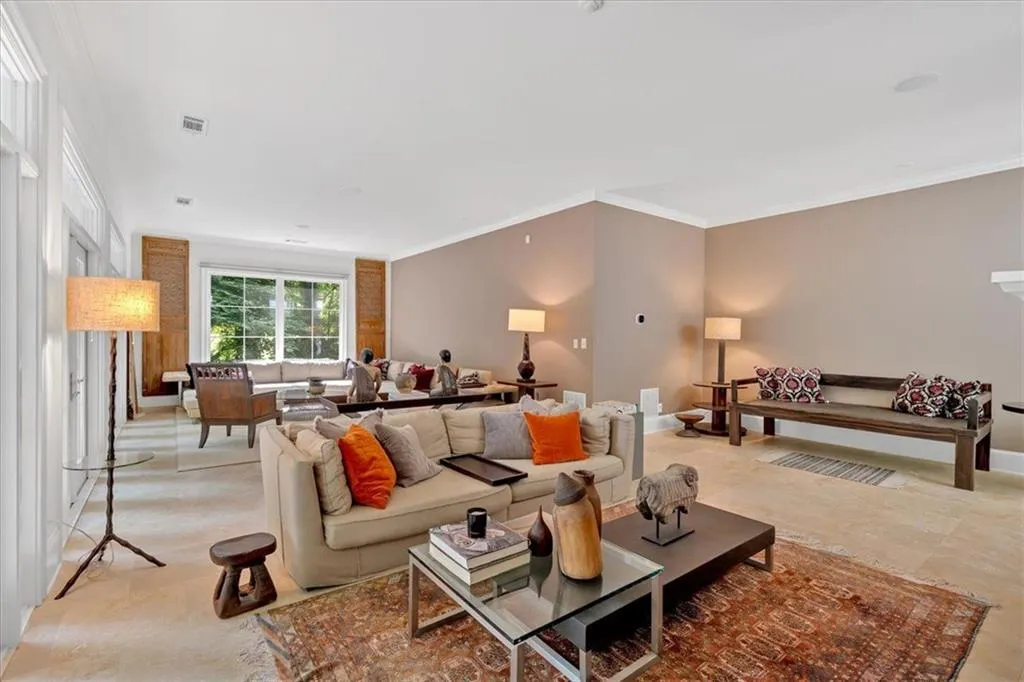 400 Old Ivy Road Ne, Atlanta, Georgia 30342, 6 Bedrooms Bedrooms, ,5 BathroomsBathrooms,Residential,For Sale,400 Old Ivy Road Ne,7687992