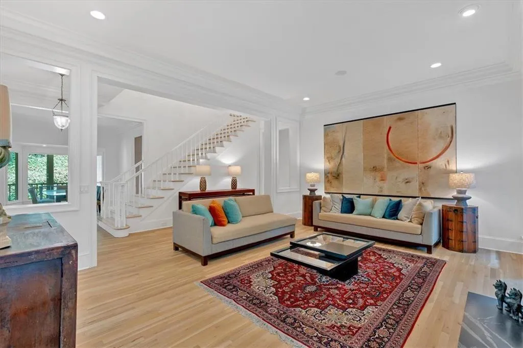 400 Old Ivy Road Ne, Atlanta, Georgia 30342, 6 Bedrooms Bedrooms, ,5 BathroomsBathrooms,Residential,For Sale,400 Old Ivy Road Ne,7687992