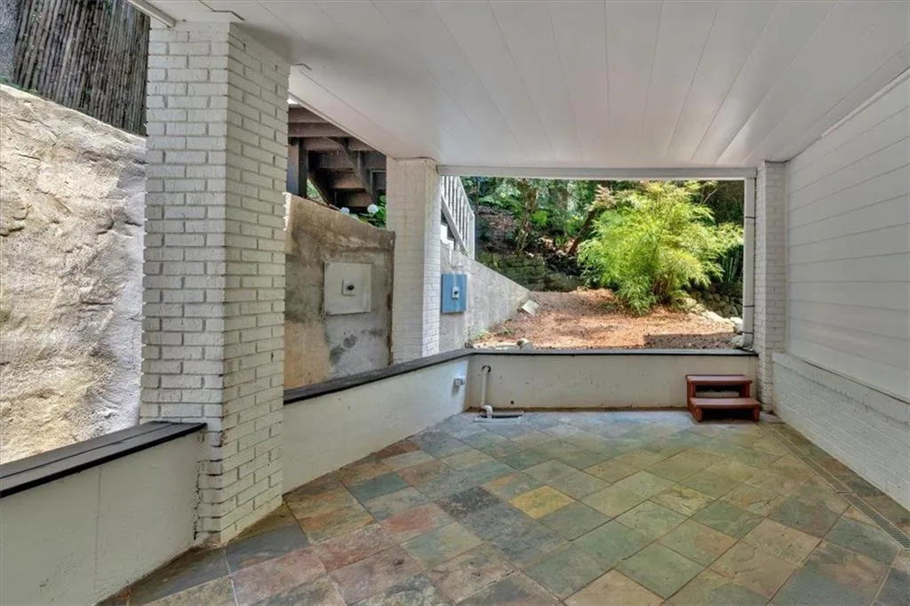 400 Old Ivy Road Ne, Atlanta, Georgia 30342, 6 Bedrooms Bedrooms, ,5 BathroomsBathrooms,Residential,For Sale,400 Old Ivy Road Ne,7687992