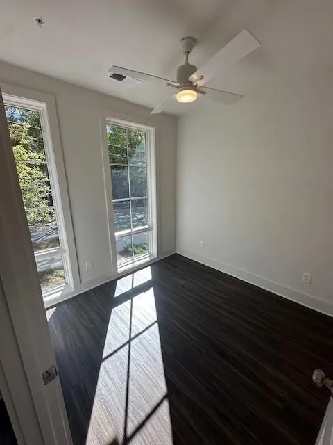 1274 Longreen Terrace Nw Unit 114, Atlanta, Georgia 30318, 2 Bedrooms Bedrooms, ,2 BathroomsBathrooms,Residential,For Sale,1274 Longreen Terrace Nw Unit 114,7669947 1274 Longreen Terrace Nw Unit 114, Atlanta, Georgia 30318, 2 Bedrooms Bedrooms, ,2 BathroomsBathrooms,Residential,For Sale,1274 Longreen Terrace Nw Unit 114,7669947