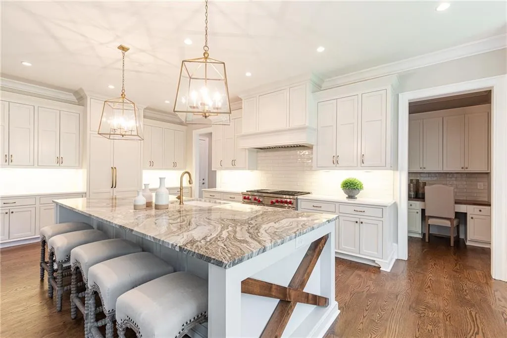 765 Old Post Road, Atlanta, Georgia 30328, 5 Bedrooms Bedrooms, ,5 BathroomsBathrooms,Residential,Sold,765 Old Post Road,6735632