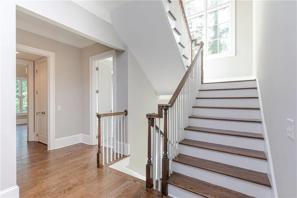 765 Old Post Road, Atlanta, Georgia 30328, 5 Bedrooms Bedrooms, ,5 BathroomsBathrooms,Residential,Sold,765 Old Post Road,6735632