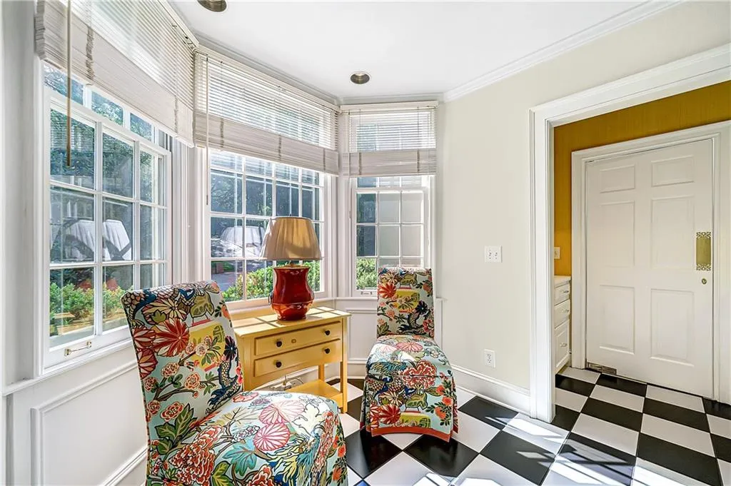 4700 Harris Trail, Atlanta, Georgia 30327, 5 Bedrooms Bedrooms, ,5 BathroomsBathrooms,Residential,Sold,4700 Harris Trail,6873756