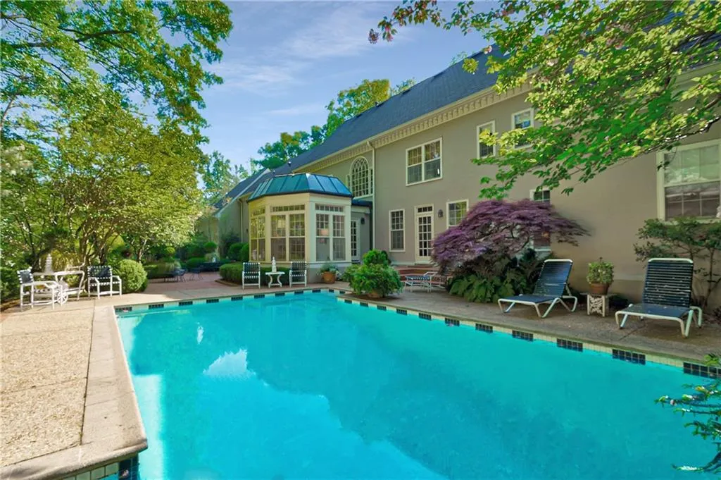 4700 Harris Trail, Atlanta, Georgia 30327, 5 Bedrooms Bedrooms, ,5 BathroomsBathrooms,Residential,Sold,4700 Harris Trail,6873756