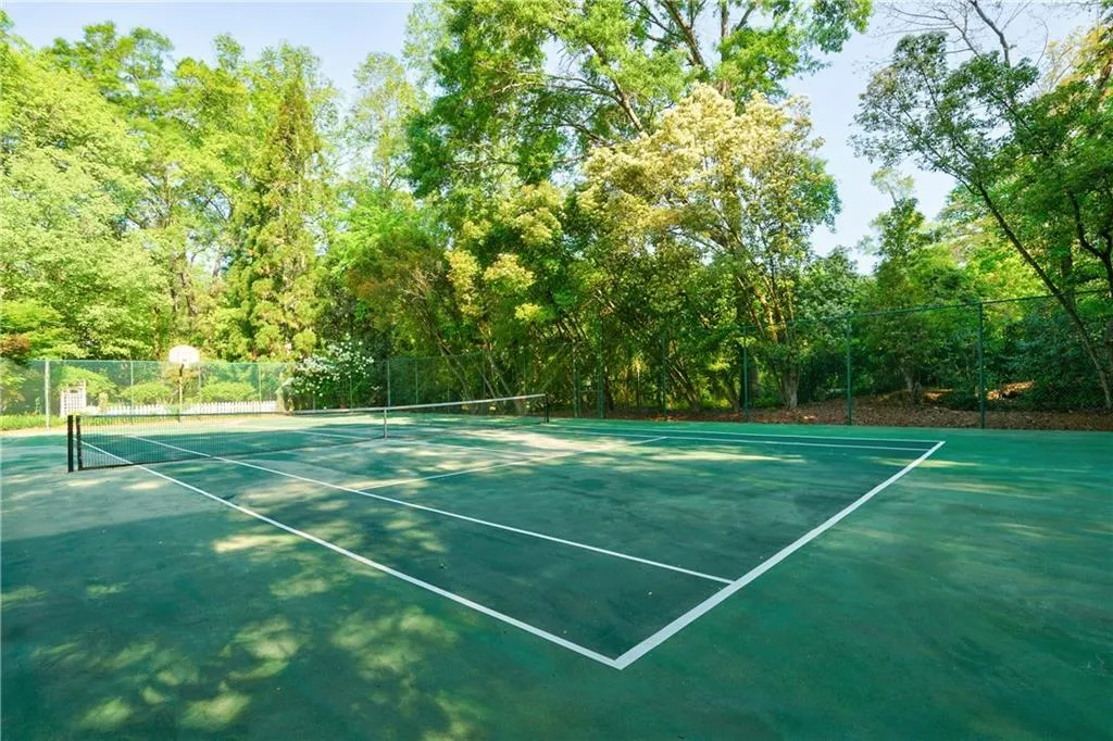 4700 Harris Trail, Atlanta, Georgia 30327, 5 Bedrooms Bedrooms, ,5 BathroomsBathrooms,Residential,Sold,4700 Harris Trail,6873756