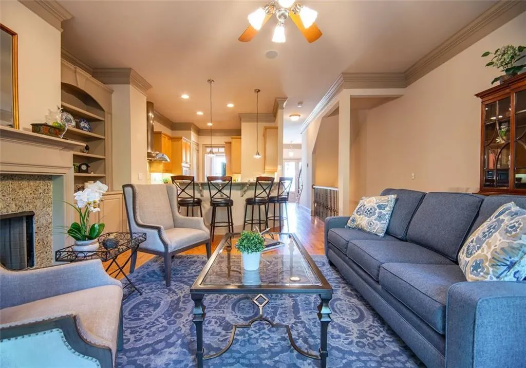 949 Persimmon Point, Atlanta, Georgia 30328, 2 Bedrooms Bedrooms, ,3 BathroomsBathrooms,Residential,Sold,949 Persimmon Point,6948378